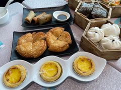 -亚洲国际大酒店·云顶阁旋转自助餐厅