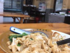 -胡荣泉