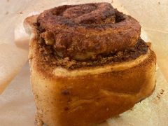 经典核桃肉桂卷-CHOCMONS巧克怪兽(屏风街店)
