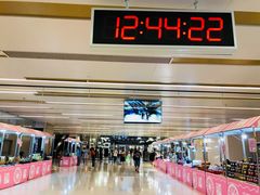 -时尚MEGO商业广场(华新地铁店)