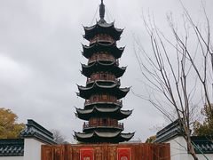-龙华寺