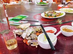 -岛中岛·海鲜大排档·万宁老字号(东澳店)