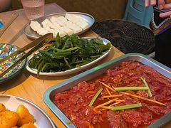 -洱火云南酸菜牛肉火锅(石景山当代商城店)