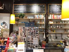 -猫的天空之城概念书店(杭州南宋御街店)