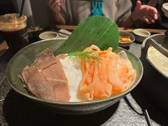 -三出山火锅(南京万象天地店)