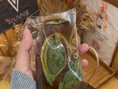 -天井·丑面包搭咖啡