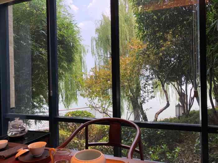 湖滨客舍(东湖店)-"地点比较偏, 在东湖边上,一路风景不错,.