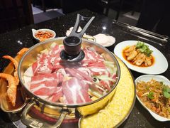 -猪啊牛呀羊啊铜盘烤肉(正大广场店)