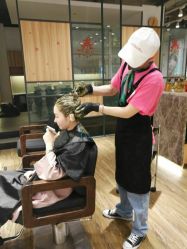 -Mentor Hair Salon