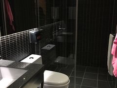 -高雄佳适旅舍-六合馆