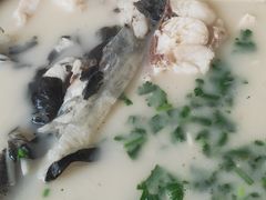 -美顺香食府鱼头老店(雪野湖店)