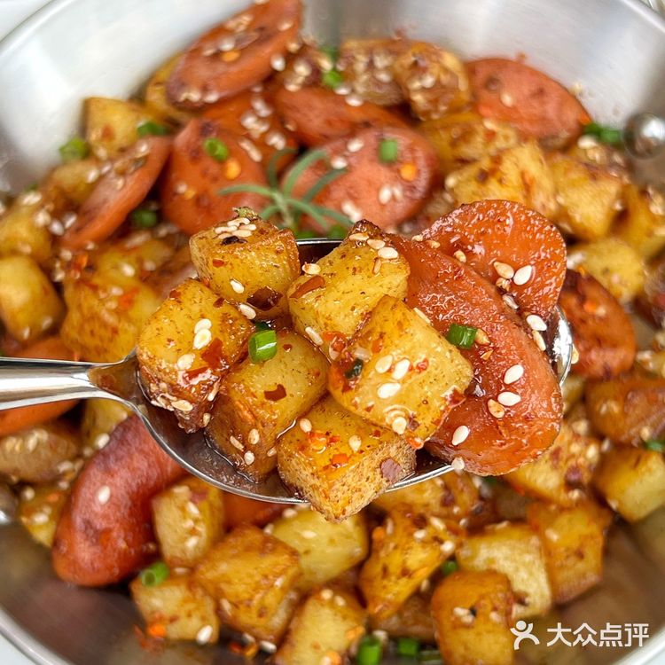 比烧烤还好吃！做法简单！孜然火腿土豆丁！