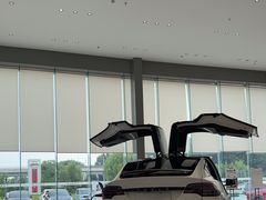 -TESLA 特斯拉(北京后沙峪特斯拉中心)