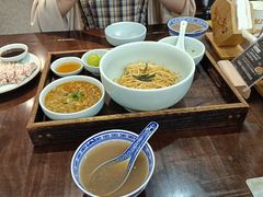 -蟹上黄·蟹黄面·江南糖水(人民广场店)