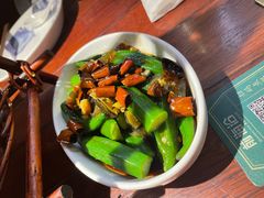 捞汁鲜秋葵-前海沿·青岛菜(五四广场永旺店)