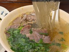 牛肉粉丝汤-哑巴生煎(临顿路店)