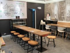 大堂-龙治汉堡(中华城店)
