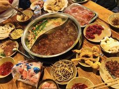 -岗上渣渣老火锅(两路口店)