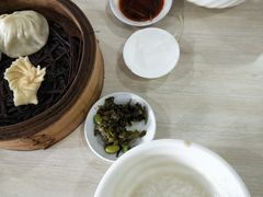 -老西白点心店