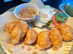 -大头虾越式风味餐厅(光明广场店)