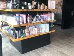 零售区-星巴克臻选(成都宽窄巷子店)