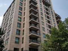 -上海半岛酒店-地下停车场