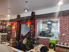 -亮健容天生蚝烧烤自助(交道口直营店)