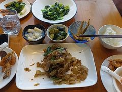 -莲餐厅·湖北菜·潜江小龙虾店(愚园路店)