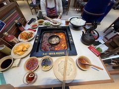 -老牌坊云南鱼豆花火锅(哈西万达店)