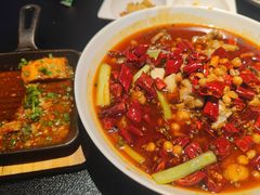 -辣尚瘾·烤鱼·新川菜(牡丹园直营店)