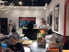 大堂-极有家小鱼小鸡石锅煲(佳兆业店)