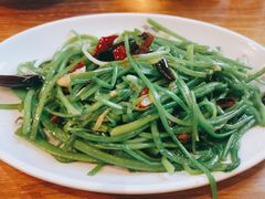 -小厨子私房菜·云南美食店