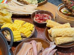 -赵美丽·重庆社区火锅·直营店(火车东站·中豪国际店)