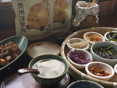 -包整·丝娃娃(一览甲秀楼风景店)