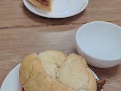 澳门猪扒包-百福麵家(新馬路店)