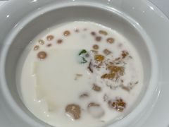 椰奶桃胶糖水-广州酒家(文昌总店)