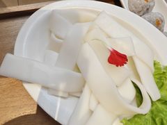 -老牌坊云南鱼豆花火锅(哈西万达店)