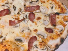 德式肉肠蘑菇披萨-G+KITCHEN(龙湖狮山天街店)