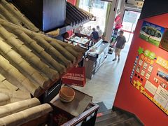-川流不息·地道川菜·小龙虾(新松江路店)