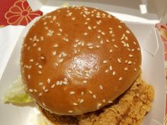 香辣鸡腿堡-肯德基(东直门来福士店)