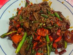 -荆九爷爆炒桥头三嫩(云南北路店)