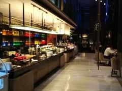 自助取餐区-唐拉雅秀酒店-西锦汇空中BBQ·思创餐厅