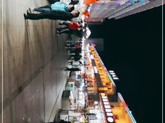 -布尔津河堤夜市