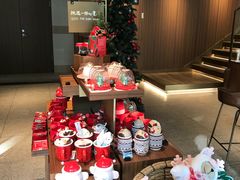 零售区-星巴克臻选(广州好世界广场店)