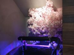 -愉肴麻辣香锅(中山路店)