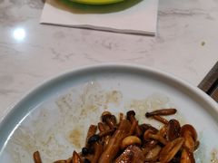 -东鑫记港式茶餐厅(南京东路店)