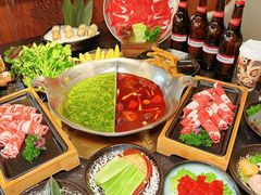 -湊湊火锅·茶憩(颐堤港店)