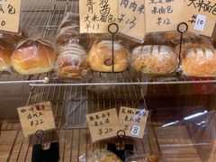 -沁屋面包店(人民东路店)