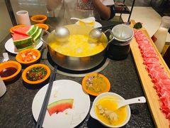 养颜金汤花胶猪肚鸡-煲宫猪肚鸡(昆山金鹰国际购物中心店)