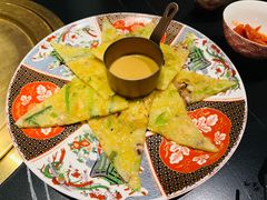-山川小町·极番烧肉(新地假日广场店)